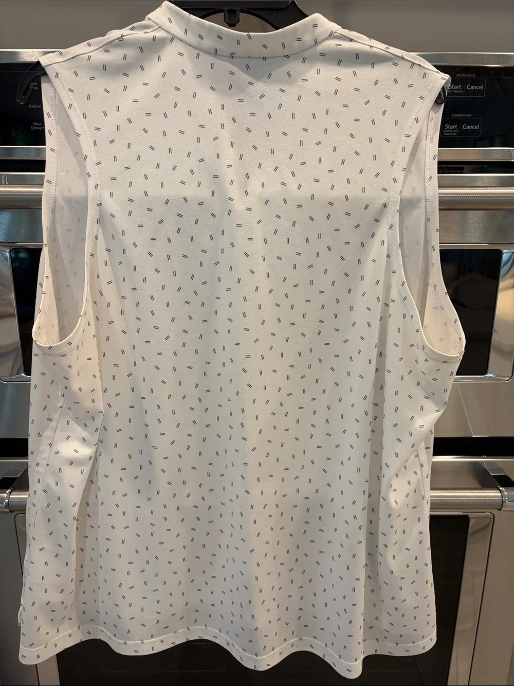Nike White Dri-FIT Sleeveless Tank Top with Microprint